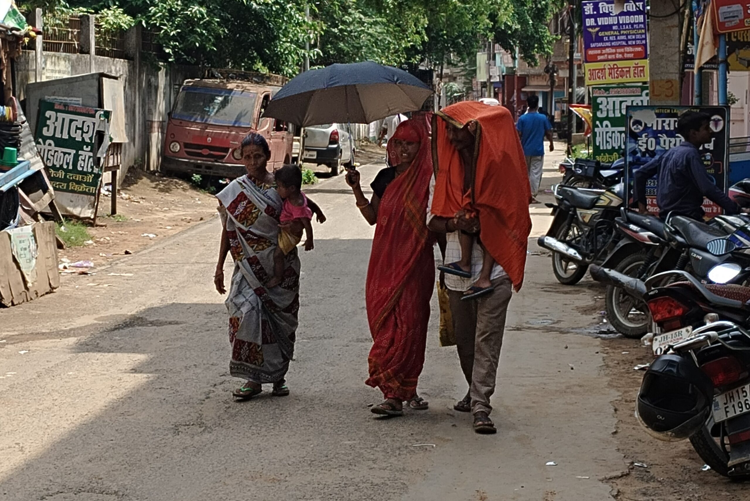 Ranchi: झारखंड में तापमान में 5 डिग्री तक बढ़ोतरी की आशंका, आने वाले दिनों में बढ़ेगी उमस और गर्मी।
