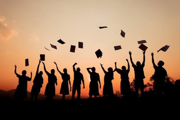 JEE Advanced 2025 में धनबाद के छात्रों का जलवा: 50 विद्यार्थियों ने हासिल की सफलता, अभिनित पांडेय को मिला देशभर में 101वां स्थान