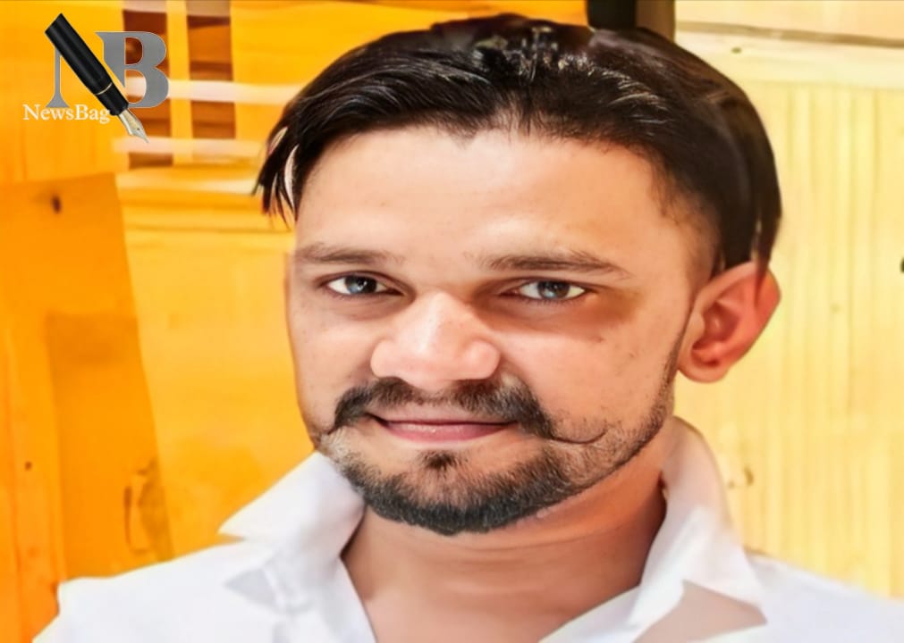 रांची: अजरबैजान से फरार आरोपी सुनील सिंह मीणा उर्फ मयंक सिंह को लेकर लौटी ATS की टीम।